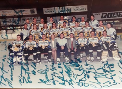 L'ultima Varese capace di alzare al cielo un trofeo fu la Shimano: era la notte di gloria del 29 dicembre 1995 quando a Trencin, in Slovacchia, i gialloneri vinsero la Federation Cup contro tutti e tutto, salendo sul trono d'Europa