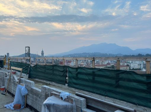 FOTO. Le camere protette dell’ospedale Del Ponte prendono forma nel cielo di Varese FOTO. Le camere protette dell’ospedale Del Ponte prendono forma nel cielo di Varese