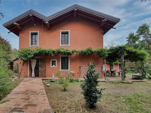 Il casolare di Gambolò dov'è stato girato Il Ragazzo di Campagna è in vendita (foto da Immobiliare.it) Il casolare di Gambolò dov'è stato girato Il Ragazzo di Campagna è in vendita (foto da Immobiliare.it)