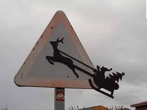 "Ordinanza" del sindaco di Cavaria con Premezzo: Babbo Natale autorizzato a sorvolare e atterrare in paese "Ordinanza" del sindaco di Cavaria con Premezzo: Babbo Natale autorizzato a sorvolare e atterrare in paese