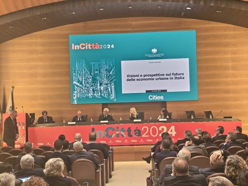 Rilancio dei centri urbani: Varese provincia pilota Rilancio dei centri urbani: Varese provincia pilota