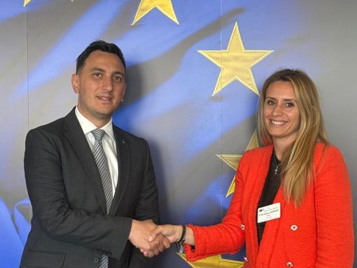 Glenn Micallef e Francesca Caruso