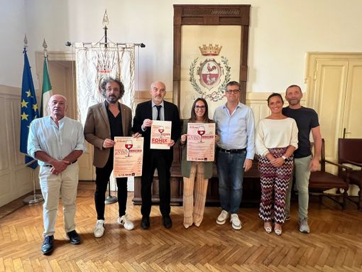 VIDEO. Gallarate brinda al futuro: nasce il Festival del Vino VIDEO. Gallarate brinda al futuro: nasce il Festival del Vino