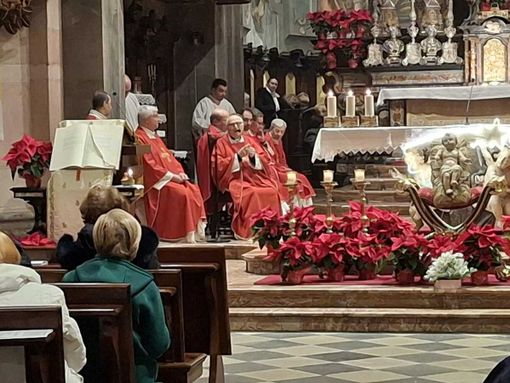 Monsignor Livetti tra i sacerdoti che hanno concelebrato la messa solenne per la chiusura del Giubileo Monsignor Livetti tra i sacerdoti che hanno concelebrato la messa solenne per la chiusura del Giubileo