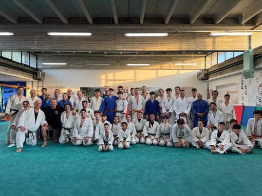 FOTONOTIZIA - Pro Patria Judo, lezione speciale con Umberto Pelizzari FOTONOTIZIA - Pro Patria Judo, lezione speciale con Umberto Pelizzari
