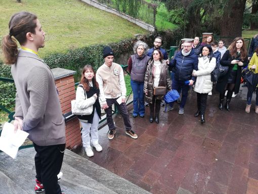 “Apprendisti Ciceroni”: un bel successo le Giornate Fai di Primavera in Liuc per gli studenti del Liceo “Fermi” di Castellanza “Apprendisti Ciceroni”: un bel successo le Giornate Fai di Primavera in Liuc per gli studenti del Liceo “Fermi” di Castellanza
