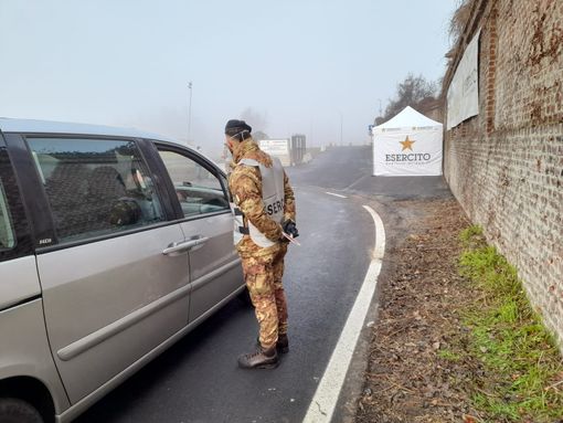L'ingresso dell'hub di Gallarate, sulla via parallela di viale Milano, dietro i centri commerciali