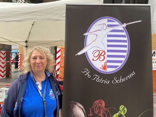 FESTA DELLO SPORT. La Pro Patria Scherma e i fioretti di plastica per i più piccoli FESTA DELLO SPORT. La Pro Patria Scherma e i fioretti di plastica per i più piccoli