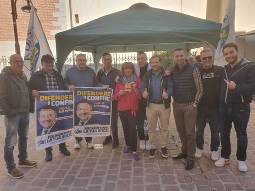 Busto, Lega in piazza per il tesseramento: «Sempre tra i cittadini»
