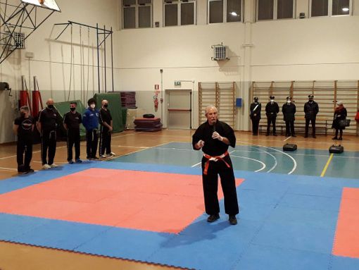 Violenza sulle donne: alla palestra di Marnate prove pratiche di autodifesa