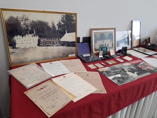 Disturbi alimentari in crescita tra i più giovani. Inaugurata la mostra fotografica “Io non esisto”