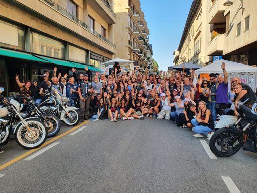 FOTO E VIDEO. Quei 150 motociclisti in strada per la piccola Chiara. «Tanti bustocchi ma anche molta gente da fuori»