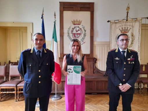 Da sinistra, il vicecommissario Risi, l'assessore Caruso e il comandante Giannini (nella foto in fondo all'articolo anche il sindaco Cassani) Da sinistra, il vicecommissario Risi, l'assessore Caruso e il comandante Giannini (nella foto in fondo all'articolo anche il sindaco Cassani)