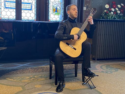 Raffaele Putzolu inonda di musica Villa Ottolini-Tosi