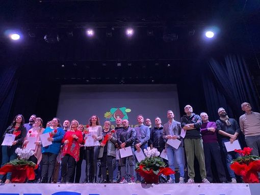 Avis consegna le benemerenze: «Donare fa bene agli altri, ma anche a se stessi» Avis consegna le benemerenze: «Donare fa bene agli altri, ma anche a se stessi»