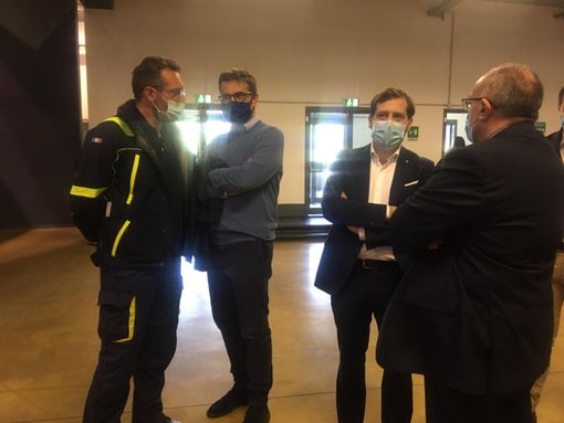 Monti: «MalpensaFiere gran lavoro di squadra. Segnalerò all'Ordine i medici che non vaccinano a casa i loro pazienti»