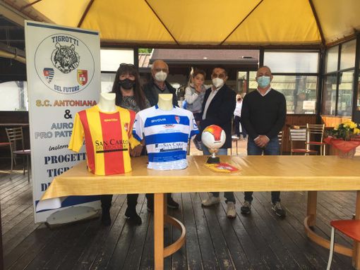 La presentazione della collaborazione sportiva tra Pro Patria e Antoniana La presentazione della collaborazione sportiva tra Pro Patria e Antoniana