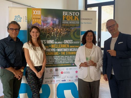 Benvenuti in Irlanda: si scatena Bustofolk Benvenuti in Irlanda: si scatena Bustofolk