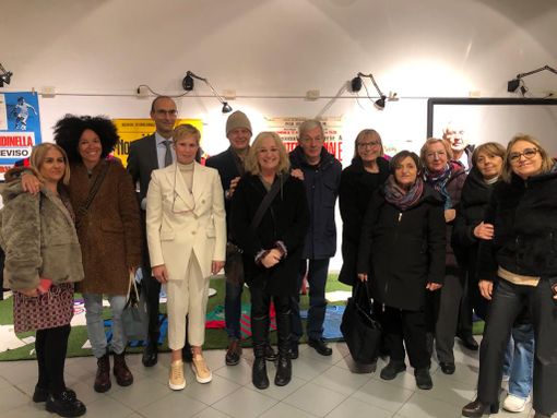 FOTO E VIDEO. La Caritas alla scoperta delle maglie storiche delle squadre di calcio FOTO E VIDEO. La Caritas alla scoperta delle maglie storiche delle squadre di calcio