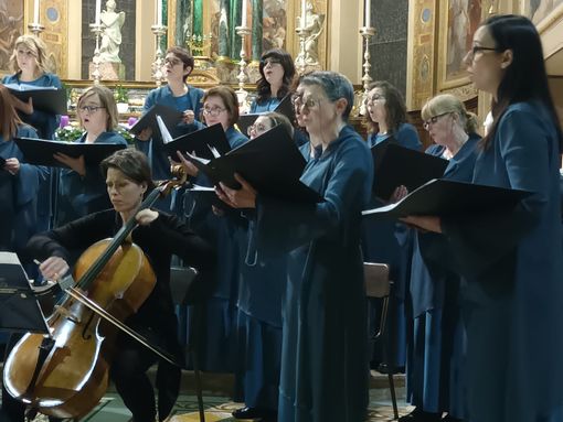 VIDEO. In questa notte splendente: i canti oltre il buio a Cassano