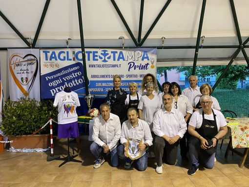 In campo per la solidarietà con gli “Amici del Gamba”. E le vecchie glorie scalpitano