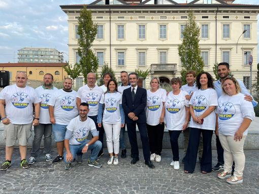 La Lega in piazza Vittorio Emanuele lo scorso venerdì con il presidente della Regione Fontana