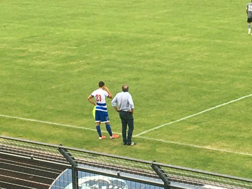 Filippo Ghioldi aspetta di entrare in campo