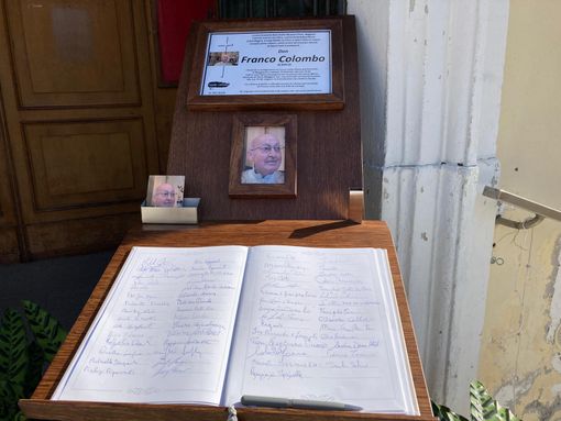 Il funerale di don Franco Colombo Il funerale di don Franco Colombo
