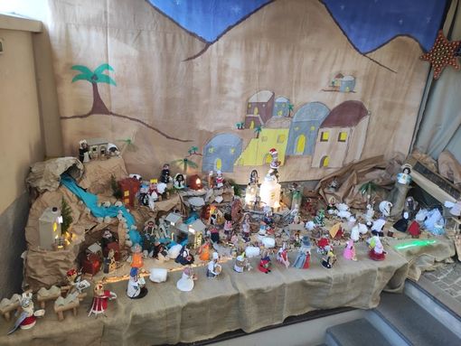 Il presepe vincente l'anno scorso, opera della scuola dell'infanzia Maddalena di Canossa Il presepe vincente l'anno scorso, opera della scuola dell'infanzia Maddalena di Canossa