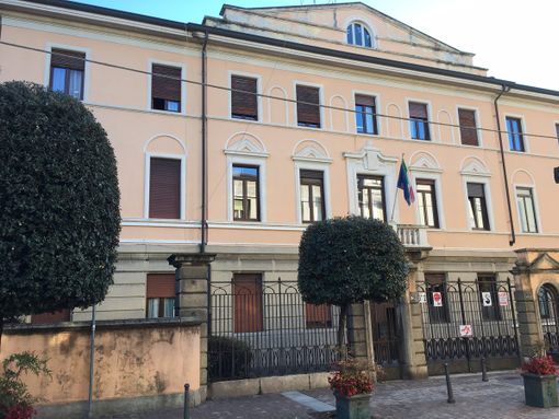 Il municipio di Olgiate