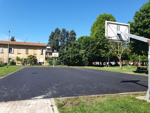 Sono iniziati i lavori al campo da basket di Borsano
