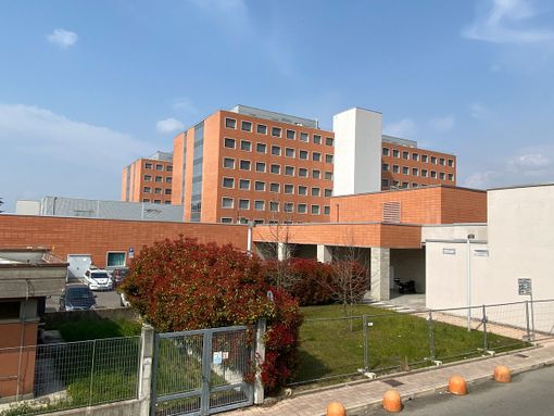 Coronavirus, ancora in aumento i ricoveri negli ospedali dell'Asst Sette Laghi: sono 403 i pazienti Covid positivi Coronavirus, ancora in aumento i ricoveri negli ospedali dell'Asst Sette Laghi: sono 403 i pazienti Covid positivi