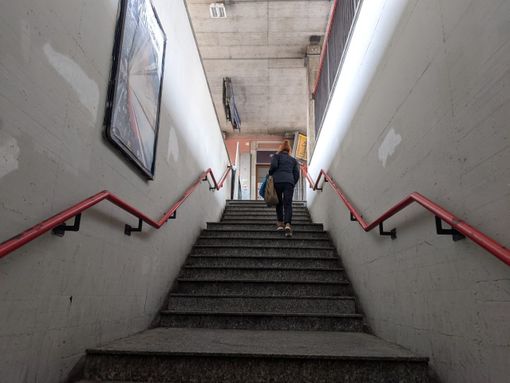 Saronno, la moglie del presidente anti racket aggredita in stazione