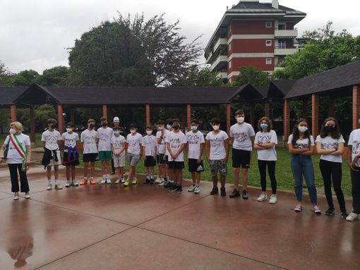 Cento studenti in marcia uniti per la legalità e contro tutte le mafie Cento studenti in marcia uniti per la legalità e contro tutte le mafie