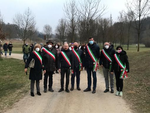 Sindaci e cittadini della Valle Olona in marcia per la pace Sindaci e cittadini della Valle Olona in marcia per la pace