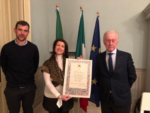 La vocal coach Milena Origgi socio d’onore dell’associazione Enrico Dell’Acqua