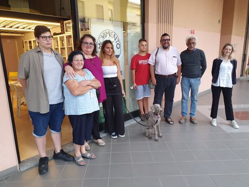 Laura Bignami e la squadra di Movimento per Busto: «Per una politica inclusiva»