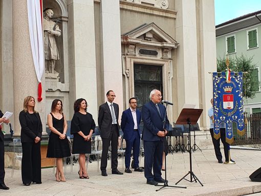 Solidarietà, sport, economia e cultura: Busto torna a celebrare insieme i suoi grazie. «Monsignor Pagani benemerito perché si è preso cura di noi» Solidarietà, sport, economia e cultura: Busto torna a celebrare insieme i suoi grazie. «Monsignor Pagani benemerito perché si è preso cura di noi»