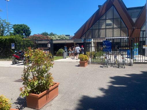 Piscina, crediti da Sport Management. Cerini (5 Stelle) interroga: «Che accordi ci sono?»