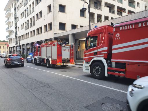 Busto tre “botti” in pieno centro. Ma è solo un guasto a una cabina elettrica