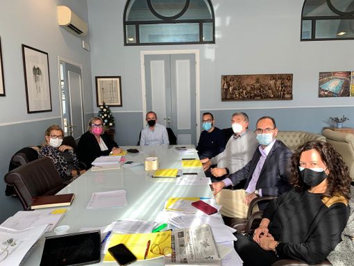 Seduta di giunta: manca (solo dalla foto) l'assessore Mariani