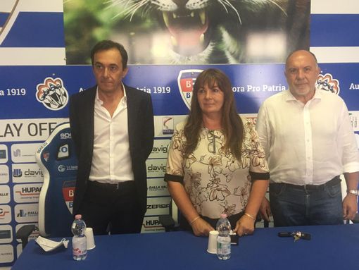 Luca Prina, Patrizia Testa e Sandro Turotti nella sala stampa della Pro Luca Prina, Patrizia Testa e Sandro Turotti nella sala stampa della Pro