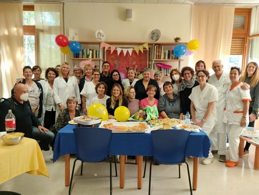 «Ti salutiamo con il sorriso perché ci hai allenato tu. Rendendoci dei grandissimi atleti degli arrivederci»