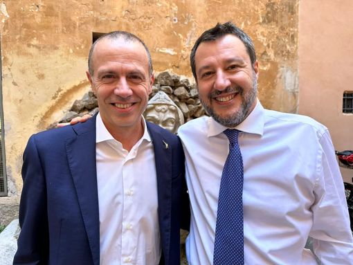 La foto con Romeo postata da Salvini sulla sua pagina Facebook