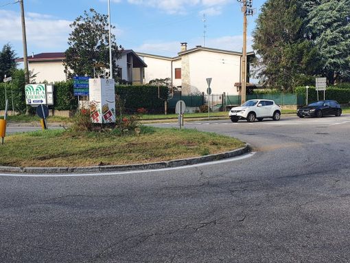 «Rotonda pericolosa, si intervenga». Il comitato di Borsano torna a farsi sentire «Rotonda pericolosa, si intervenga». Il comitato di Borsano torna a farsi sentire