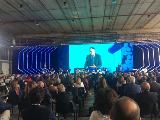 «Si riparte da Malpensa, insieme. Dal nostro porto aperto al cielo» «Si riparte da Malpensa, insieme. Dal nostro porto aperto al cielo»