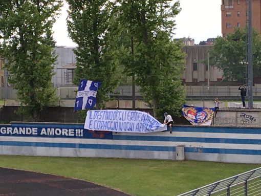 Ultimi minuti prima della gara e la formazione subito in campo Ultimi minuti prima della gara e la formazione subito in campo