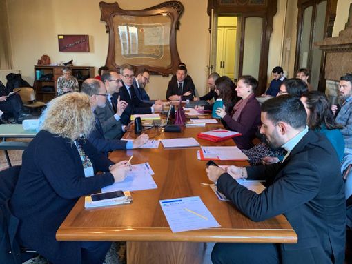 Traffico intorno alle scuole, per consegnare le merci o per andare a lavorare: Busto vuole domarlo in modo "intelligente" Traffico intorno alle scuole, per consegnare le merci o per andare a lavorare: Busto vuole domarlo in modo "intelligente"