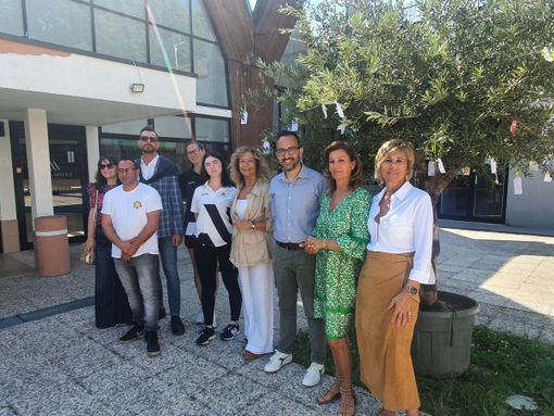 Alla piscina Manara l’ulivo contro la violenza sulle donne: «Fondamentale sensibilizzare» Alla piscina Manara l’ulivo contro la violenza sulle donne: «Fondamentale sensibilizzare»