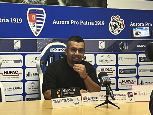 Pro Patria, a Stadio Aperto di scena mister Vargas. E che momenti emozionanti tra i tigrotti di oggi e domani